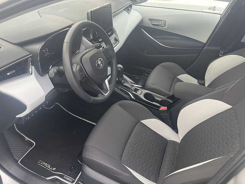 Toyota Corolla Touring Sports Hybrid 1.8 Team D