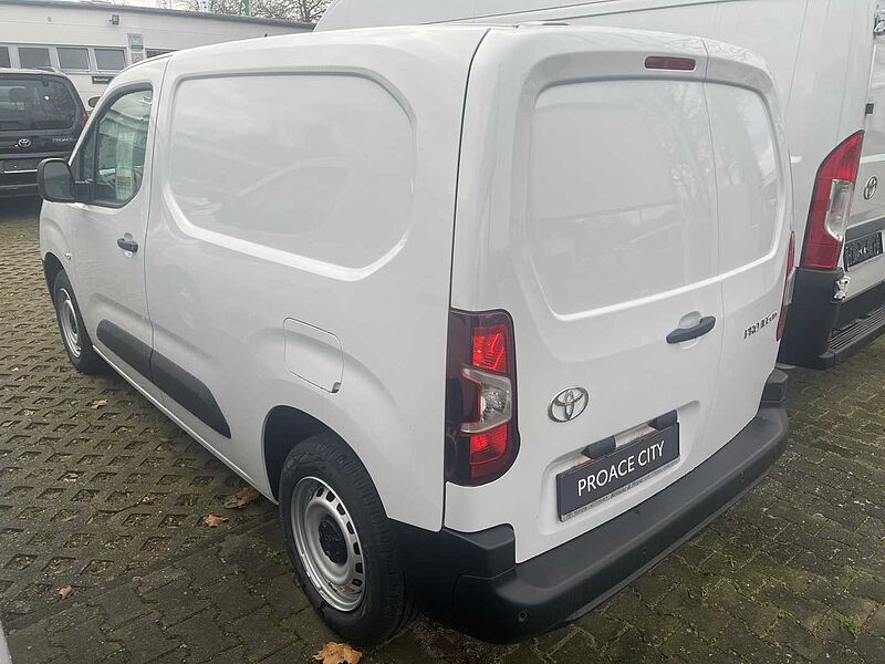 Toyota Proace City 1.5 D-4D S&S L1 1,5-l Meister