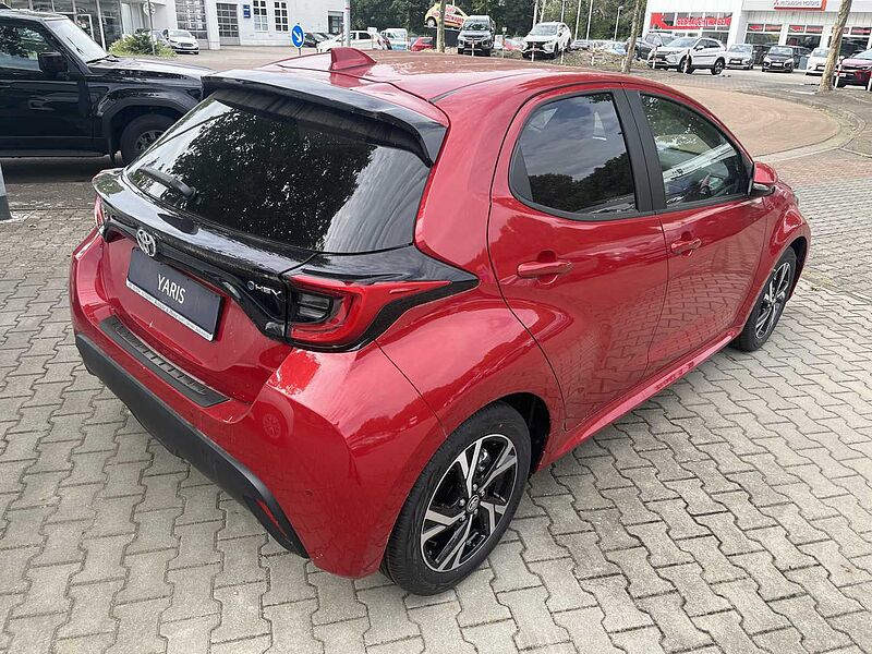 Toyota Yaris Hybrid 5-Türer 116 1.5 VVT-i Team D