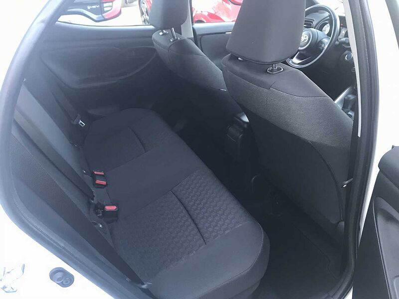 Toyota Yaris Hybrid 5-Türer 1.5 Team D