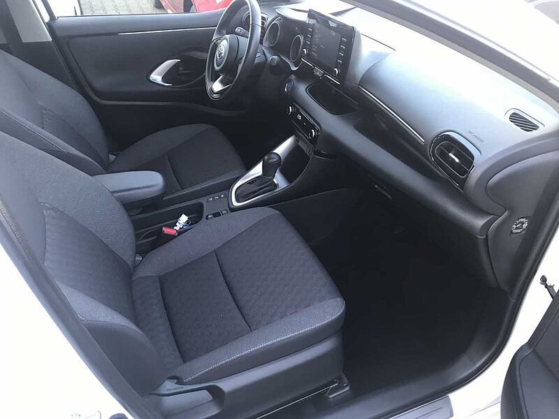 Toyota Yaris Hybrid 5-Türer 1.5 Team D