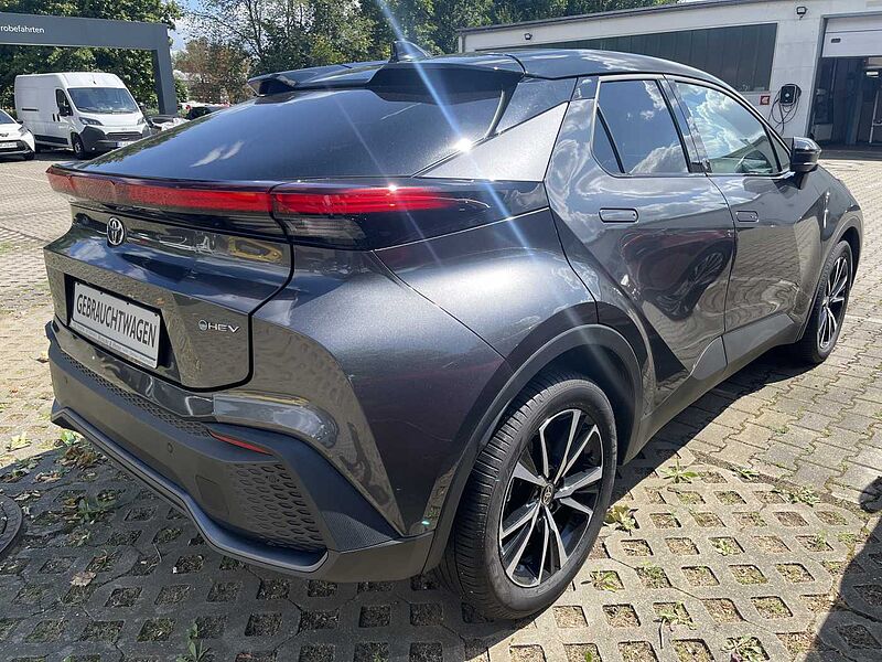 Toyota C-HR 1.8 Hybrid Team D