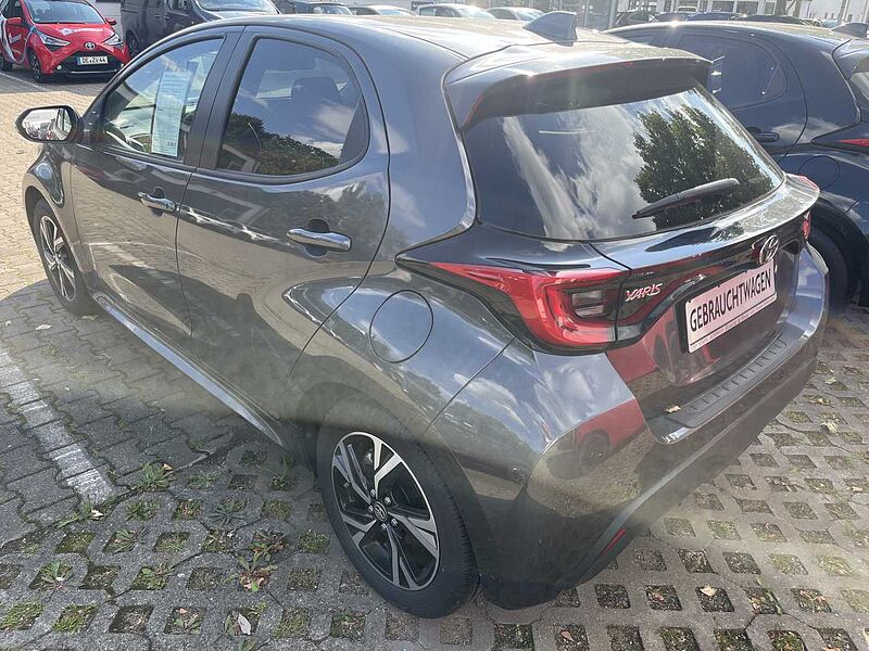 Toyota Yaris Hybrid 5-Türer Team Deutschland