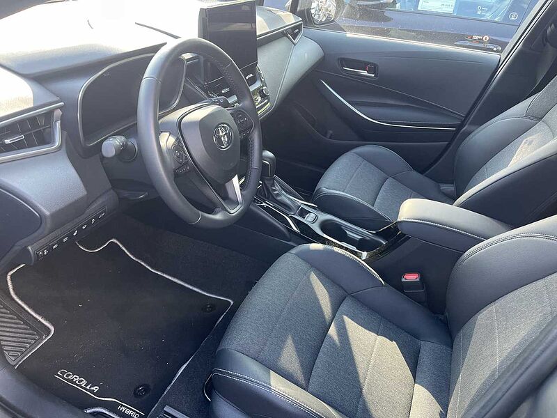 Toyota Corolla Touring Sports Hybrid 1.8 Team D