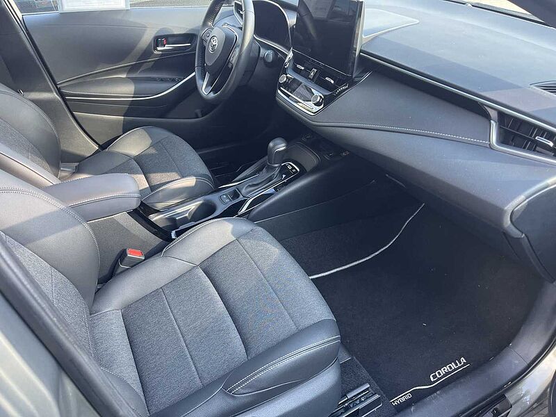 Toyota Corolla Touring Sports Hybrid 1.8 Team D